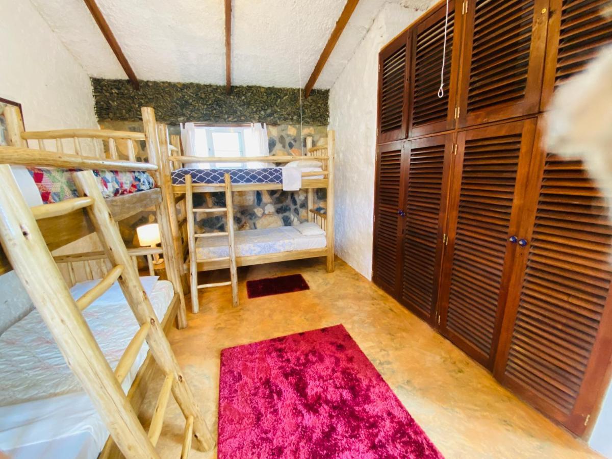 Home Onthe Nile Dorm ジンジャ エクステリア 写真